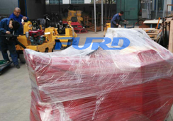 福瑞得機(jī)械座駕壓路機(jī)、手扶壓路機(jī)、灌縫機(jī)及時(shí)包裝發(fā)貨